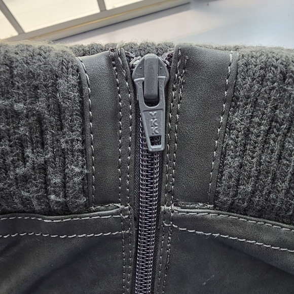 Women's Winter boots Sz9 - Picture 3 of 6